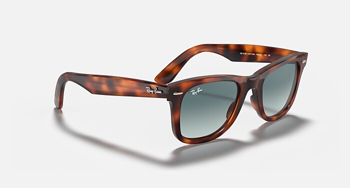 WAYFARER EASE サングラス レッドハバナ と ブルー諧調 (50-22
