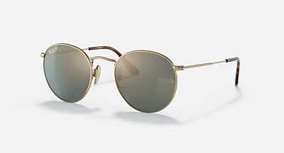 ROUND TITANIUM Sunglasses in Silver and Polarized Black - RB8247