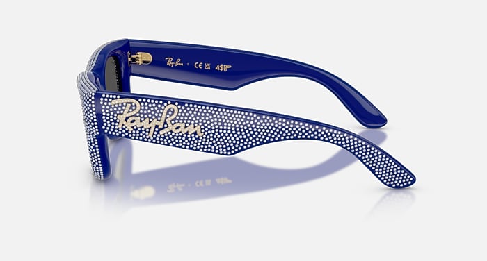 WAYFARER PUFFER CRYSTAL PAVÈ EDITION Sunglasses in Blue  display picture 3