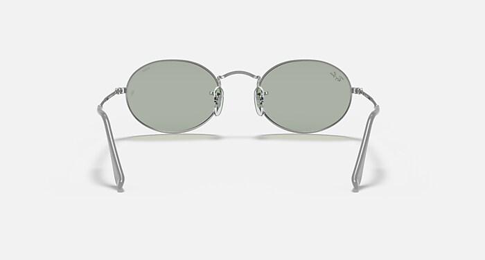 Ray-Ban Oval Metal Sunglasses in Silver with Dark Green Lenses Vintage Ray-ban Oval Metal Sunglasses W0969 YOAS | 1980s-90s  main image 3