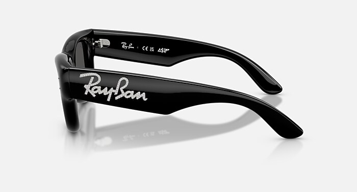 WAYFARER PUFFER CRYSTAL EDITION Sunglasses in Black & Strass  display picture 2