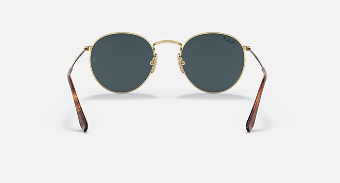 Ray-Ban レイバン　サングラス　眼鏡　メンズ　RB8247 ROUND TITANIUM Sunglasses in Gold and Blue Mirror Gold Polarized