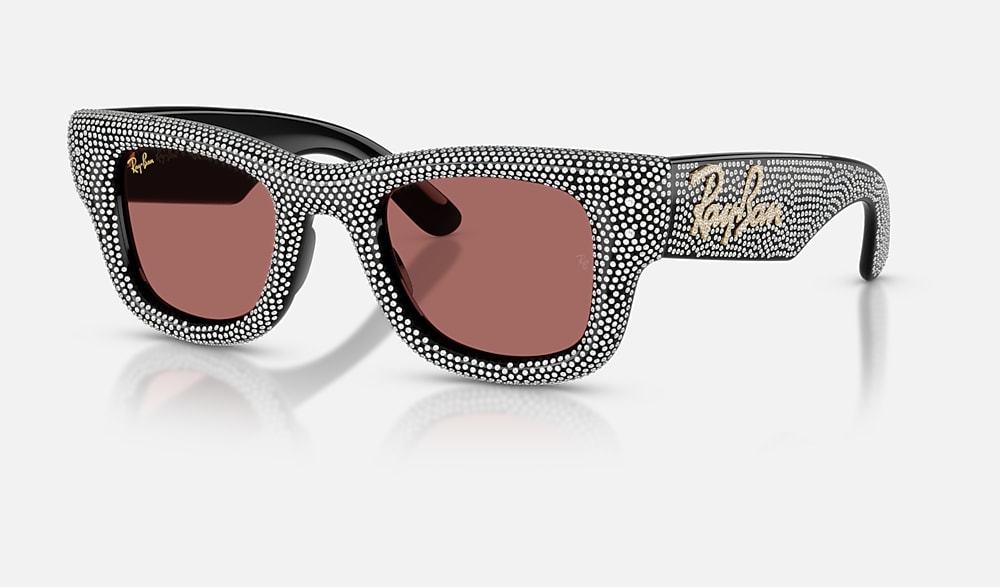 WAYFARER PUFFER CRYSTAL PAVÈ EDITION Sunglasses in Black and Dark