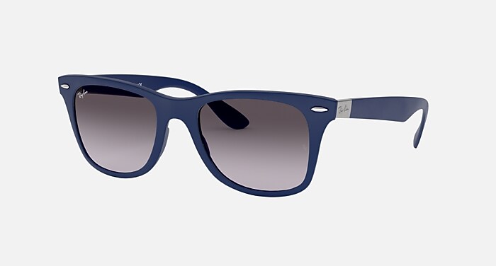 Ray-Ban WAYFARER LITEFORCE RB4195F サングラス WAYFARER LITEFORCE Sunglasses in Blue and Grey Gradient (52-20