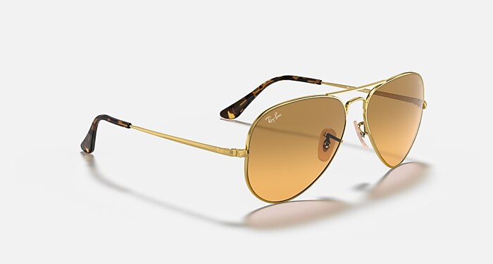RB3689 Sunglasses in Arista Gold and Photocromic Orange Gradient