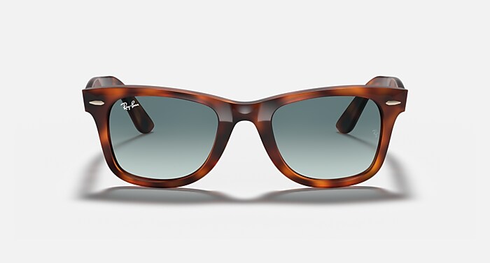 レイバン公式ストア】 Ray-Ban® WAYFARER EASE サングラス | レッド