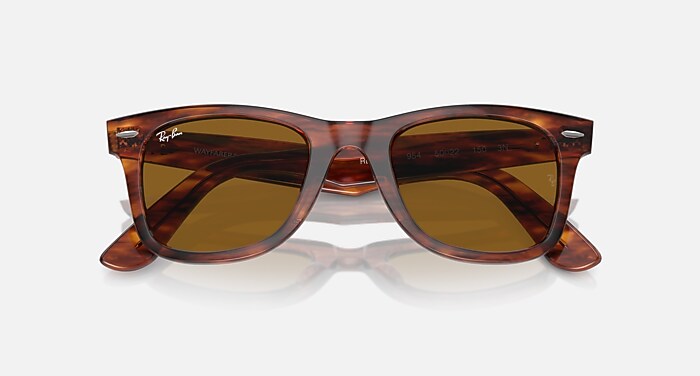 ORIGINAL WAYFARER CLASSIC Sunglasses in Striped Havana and B-15