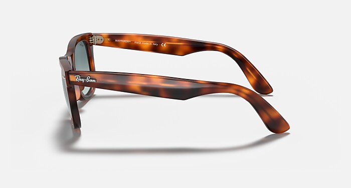 レイバン公式ストア】 Ray-Ban® WAYFARER EASE サングラス | レッド