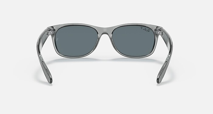 Ray-Ban 0RB214F ライトグレー NEW WAYFARER CLASSIC Sunglasses in Transparent Grey and Dark Blue