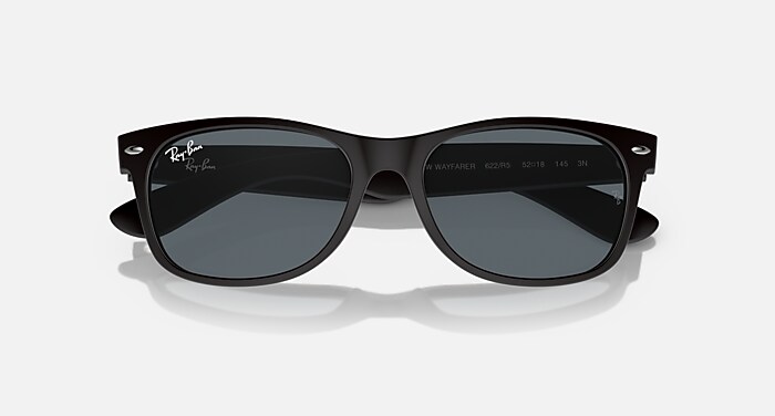 NEW WAYFARER CLASSIC Sunglasses in Rubber Black and Blue - RB2132