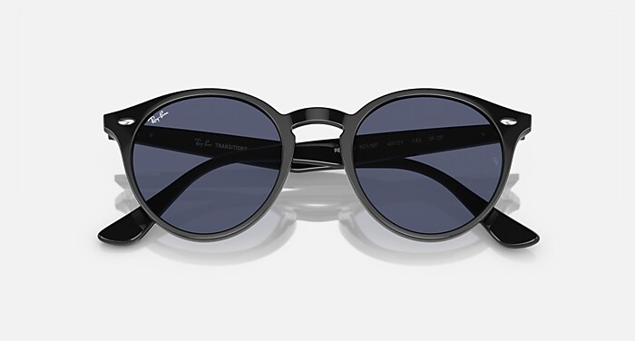 レイバン公式ストア】 Ray-Ban® RB2180 TRANSITIONS® サングラス