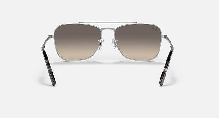レイバン公式ストア】 Ray-Ban® NEW CARAVAN サングラス | シルバー X