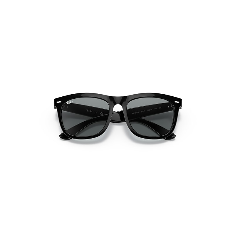 【美品】Ray-Ban RB4260D ブラック　即決可 RB4260D Sunglasses in Black and Dark Grey Classic - RB4260D | Ray