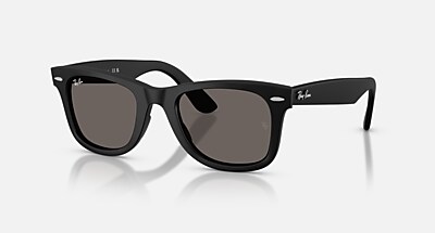 WAYFARER EASE サングラス ブラック と G-15 グリーン (50-22