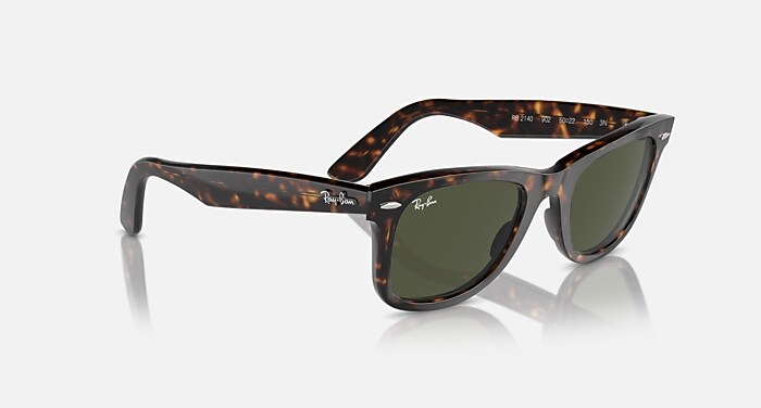 Ray-Ban Classic Wayfarer Black Frame Green Lenses ORIGINAL WAYFARER CLASSIC Sunglasses in Black and Green  main image 2