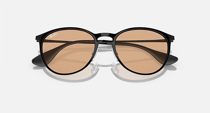 レイバン公式ストア】 Ray-Ban® ERIKA METAL サングラス | ブラック X