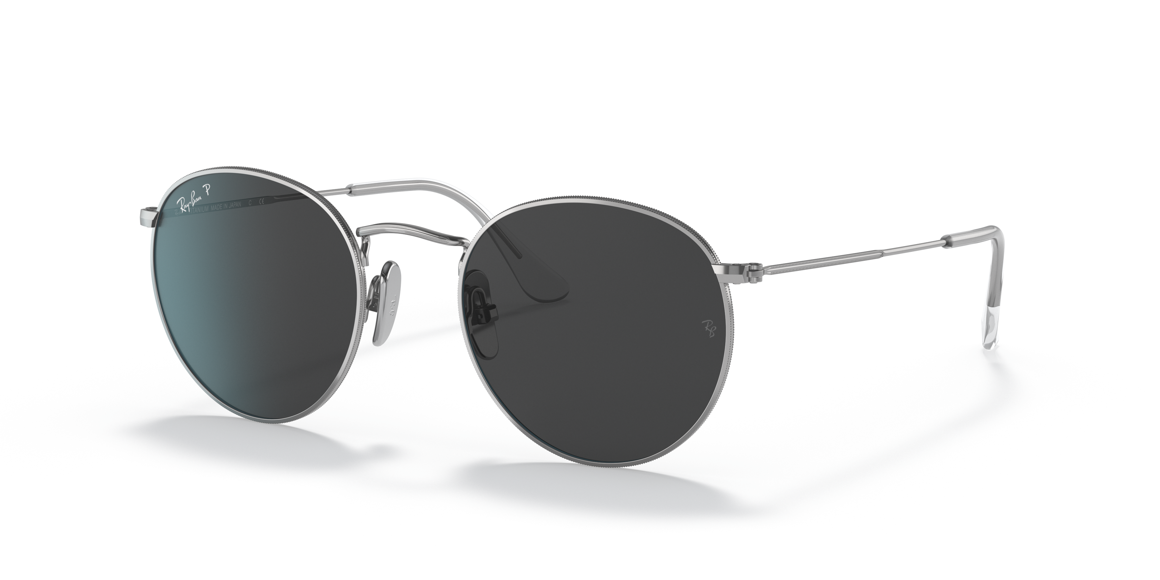 ROUND TITANIUM Polarised Sunglasses in Silver and Polarized Black