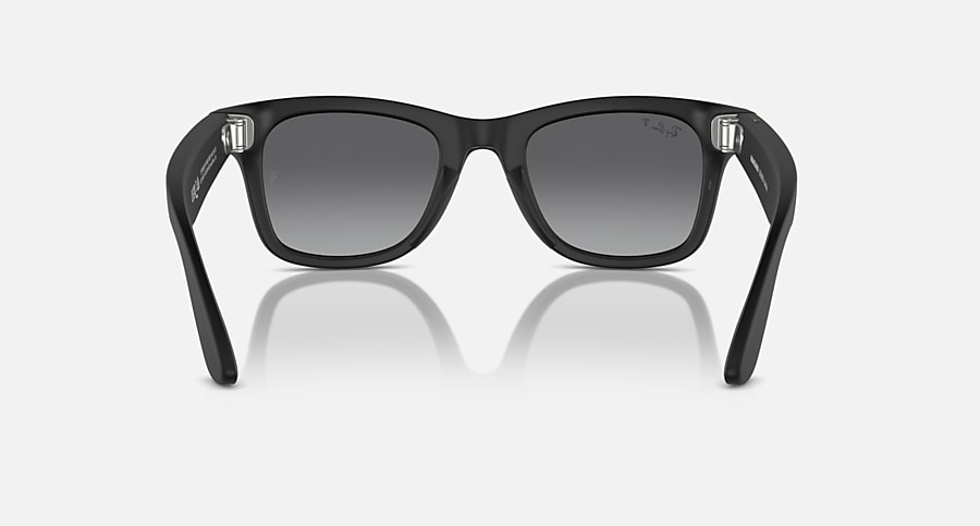 Wayfarer Gen 1, Black · Graphite Polarized: Back